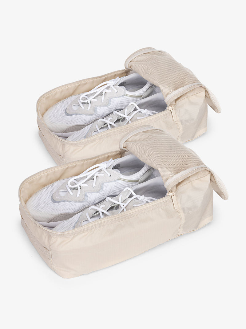 Oatmeal Compakt Shoe Bag 2-Piece set in beige oatmeal