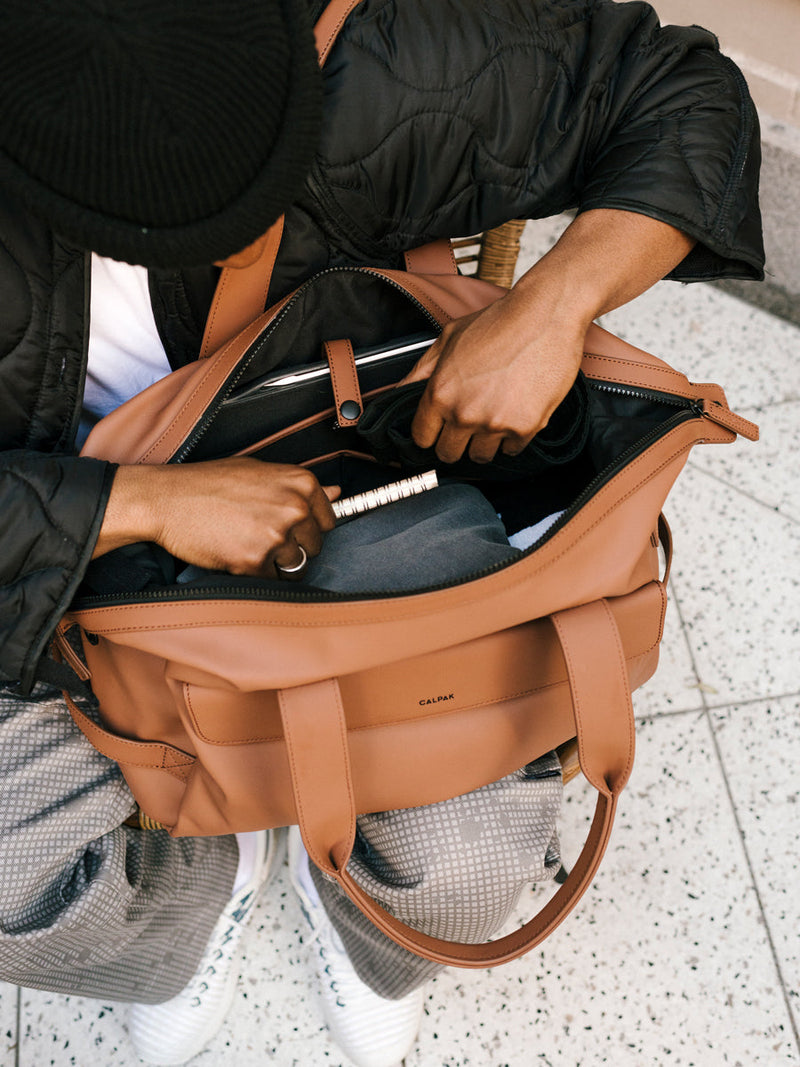 brown hazel CALPAK Hue duffel bag