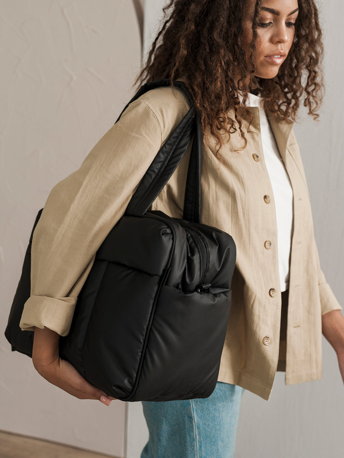 LetsPackIt: 6 days and 8 outfits in the Calpak Luka Duffle bag