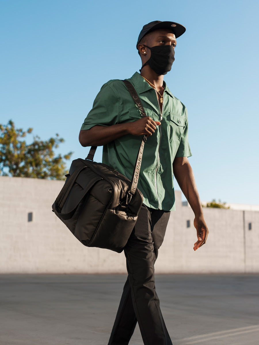 Luka Duffel in Matte Black CALPAK