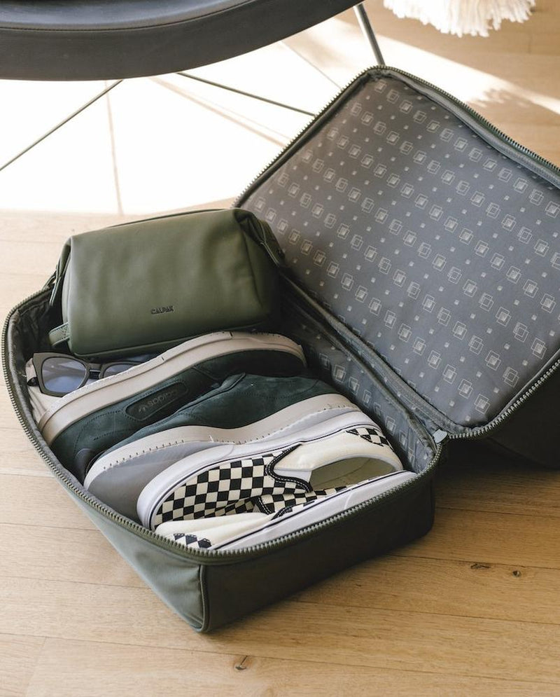 shoe compartment in CALPAK Stevyn duffel bag